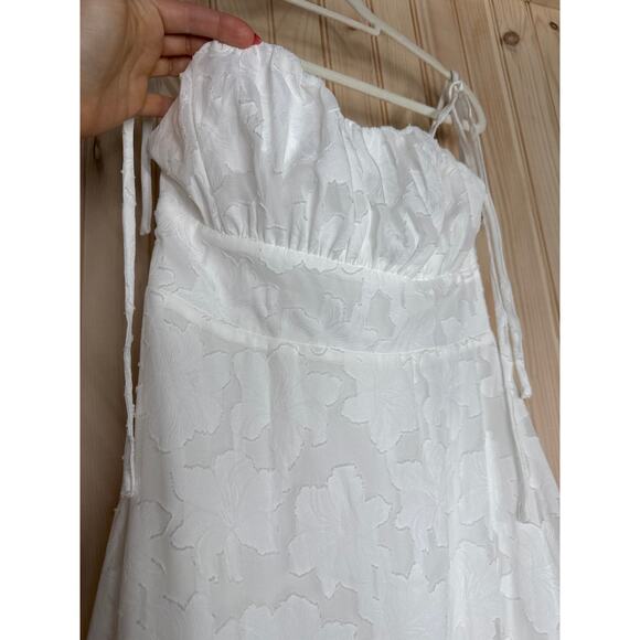 NWT Lulus Sweet Sentiments White Jacquard Tiered Midi Dress Summery Beachy Sz S - Picture 3 of 9